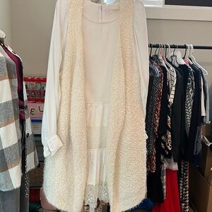 Alya Cream Faux-Shearling Open Front Vest